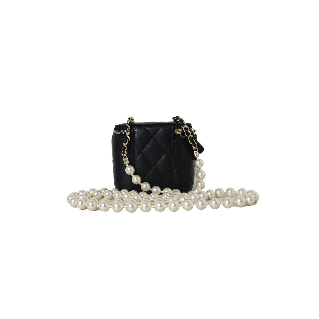Chanel Mini Vanity Lambskin Bag With Pearl Chain Black Gold商品第3张图片规格展示
