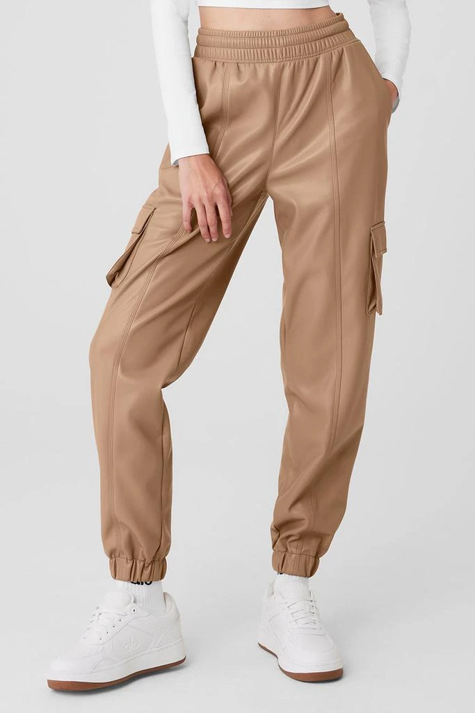 商品Alo|Faux Leather Power Hour Jogger - Toasted Almond,价格¥1021,第1张图片