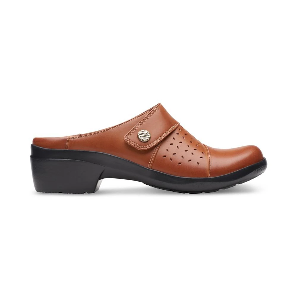 商品Clarks|Women's Angie Maye Perfed Strapped Comfort Clogs,价格¥429,第2张图片详细描述