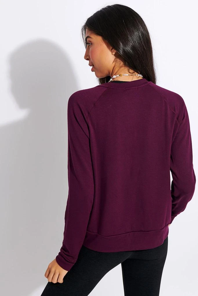 商品Beyond yoga|Cozy Fleece Favorite Raglan Crew Sweatshirt - Fig Heather,价格¥676,第3张图片详细描述