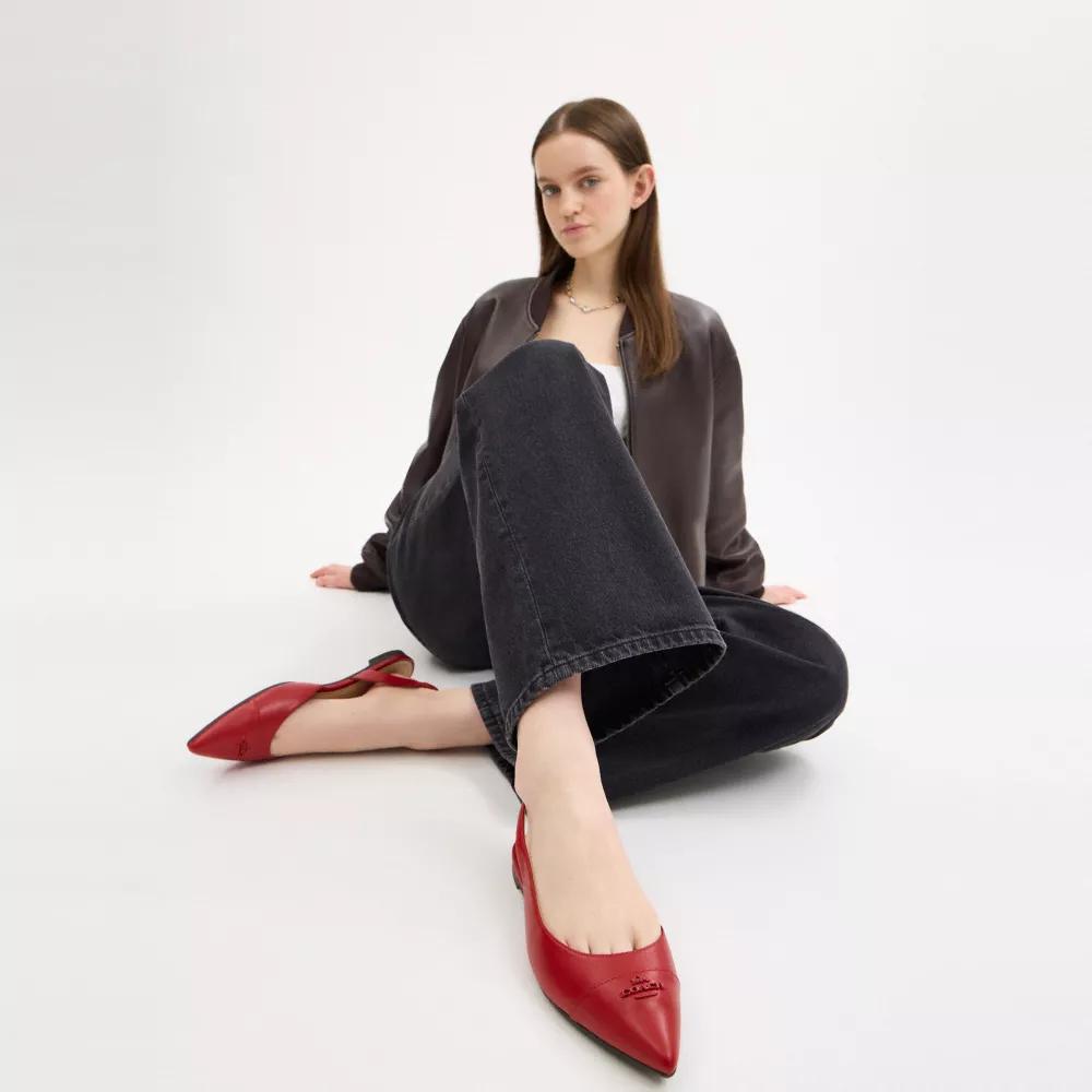 【Coach】Valerie Slingback サンダル ◆国内発送◆ Coach Valerie Slingback Flat Women's Size 8 Ruby Red Leather