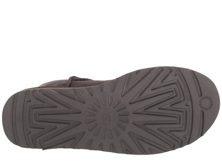 商品UGG|Classic Short II 雪地靴,价格¥1217,第3张图片详细描述