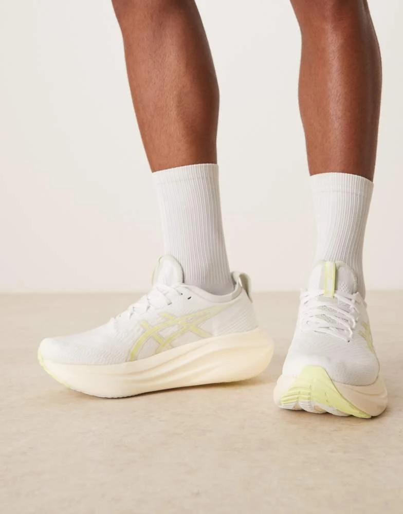 商品Asics|Asics Gel-Nimbus 27 running trainers in white and huddle yellow,价格¥1854,第1张图片