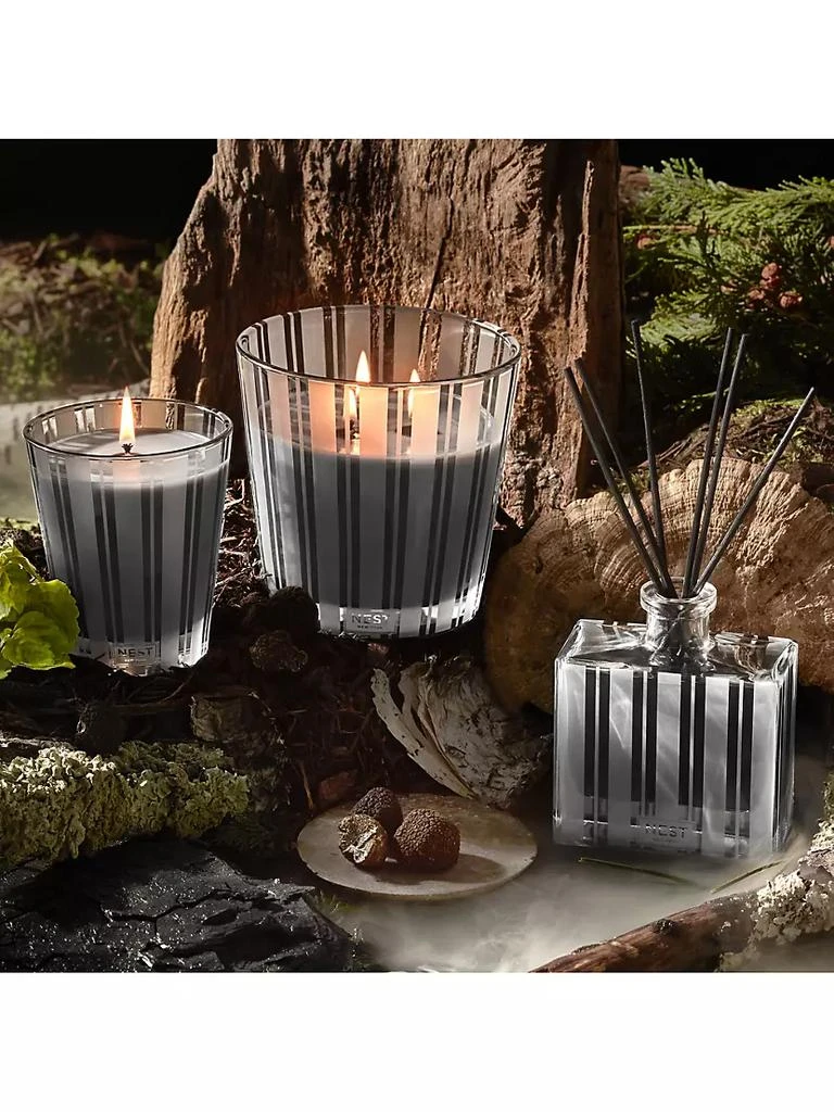 Charcoal Woods Classic Candle 商品