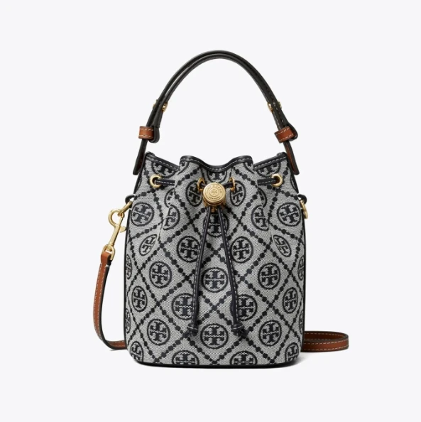 商品Tory Burch|汤丽柏琦T MONOGRAM 新版迷你撞色压花水桶包（香港仓发货）,价格¥2745,第1张图片