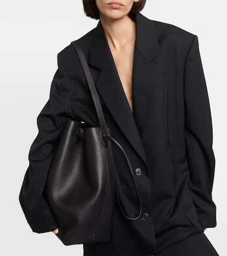 商品The Row|Belvedere leather bucket bag,价格¥34701,第2张图片详细描述