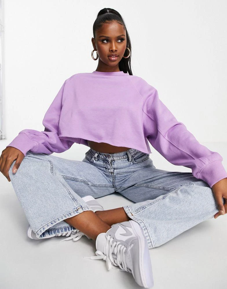 商品Echo Design|ASOS DESIGN crop sweatshirt with seam detail in violet,价格¥108,第1张图片