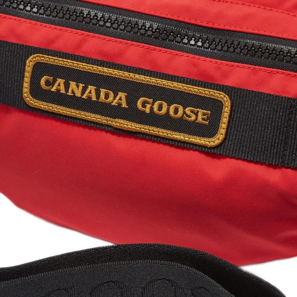 商品Canada Goose|Canada Goose Waistpack,价格¥2107,第2张图片详细描述