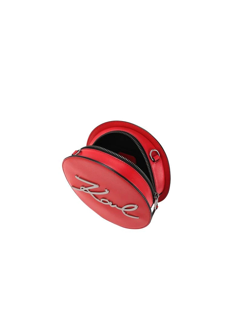 商品Karl Lagerfeld Paris|K / Signature圆形斜挎包,价格¥767,第2张图片详细描述