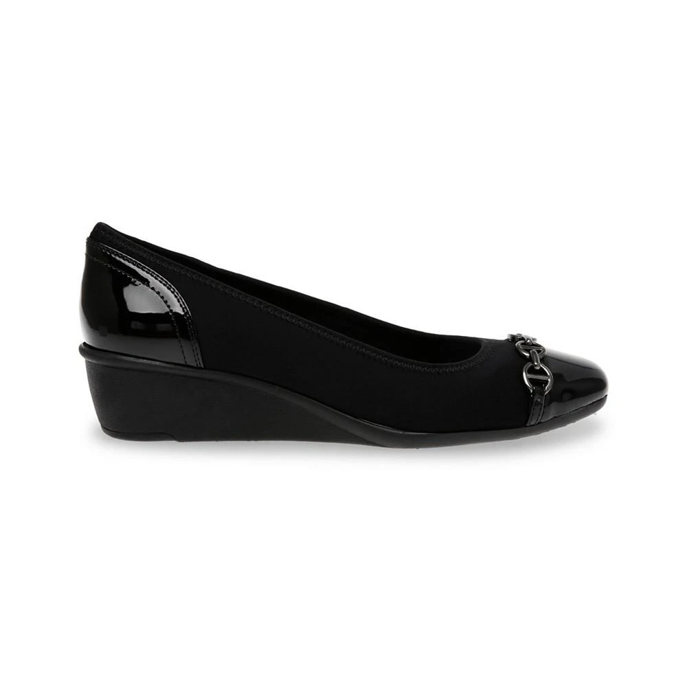 商品Anne Klein|Women's Wesley Wedge Pumps,价格¥624,第2张图片详细描述