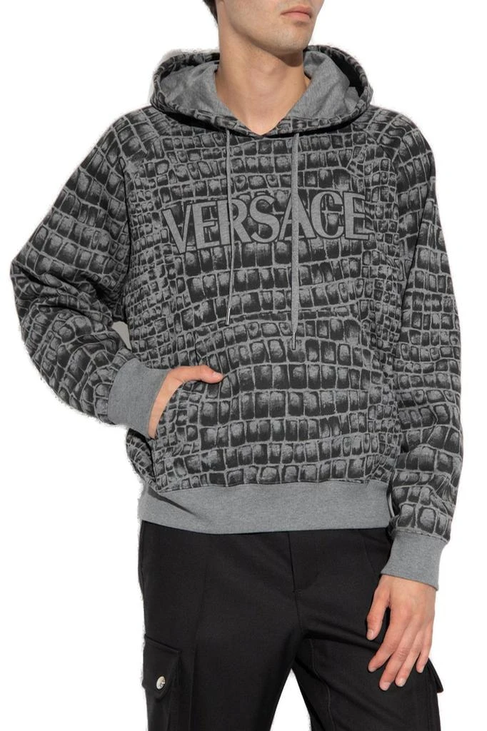 商品Versace|Versace Logo-Printed Drawstring Hoodie,价格¥3691,第2张图片详细描述