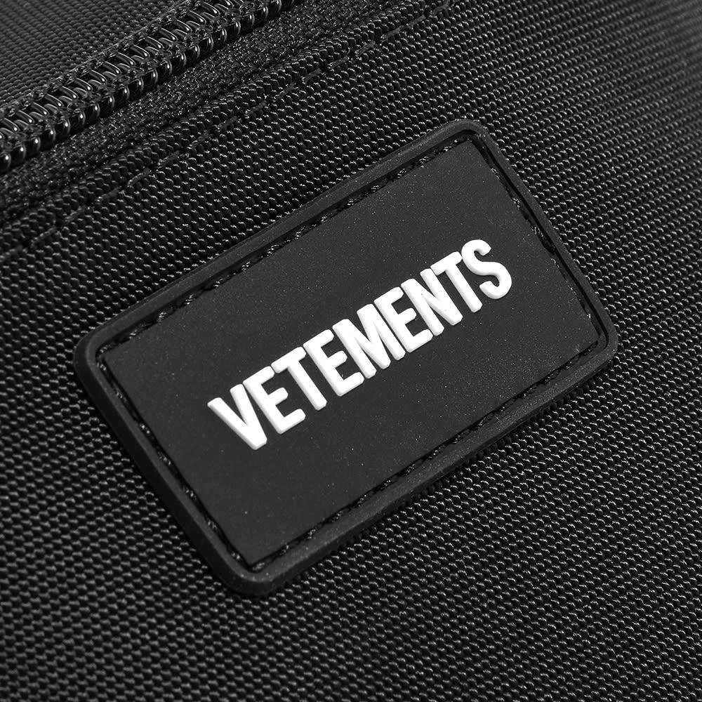 商品Vetements|VETEMENTS Blackout Logo Belt Bag,价格¥1883,第2张图片详细描述