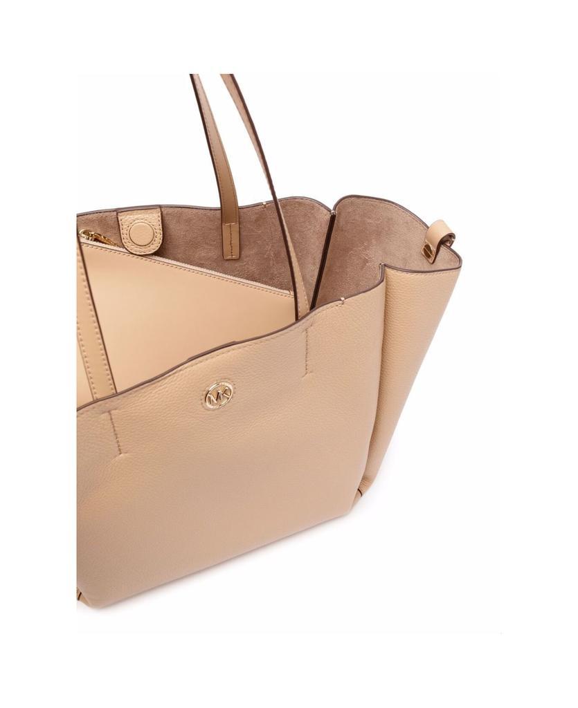 商品Michael Kors|Michael Kors Women's Freya Leather Tote Bag With Logo Plate,价格¥1964,第6张图片详细描述