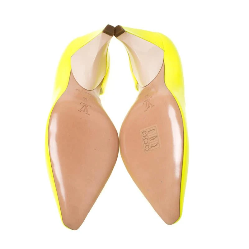 Louis Vuitton Flourescent Leather Pointed Toe D'orsay Pumps Size 36 商品
