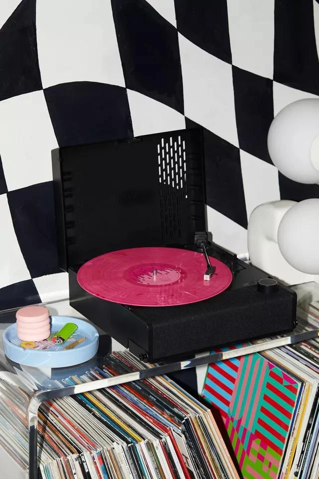 商品Victrola|Victrola Revolution GO Portable Record Player,价格¥749,第1张图片