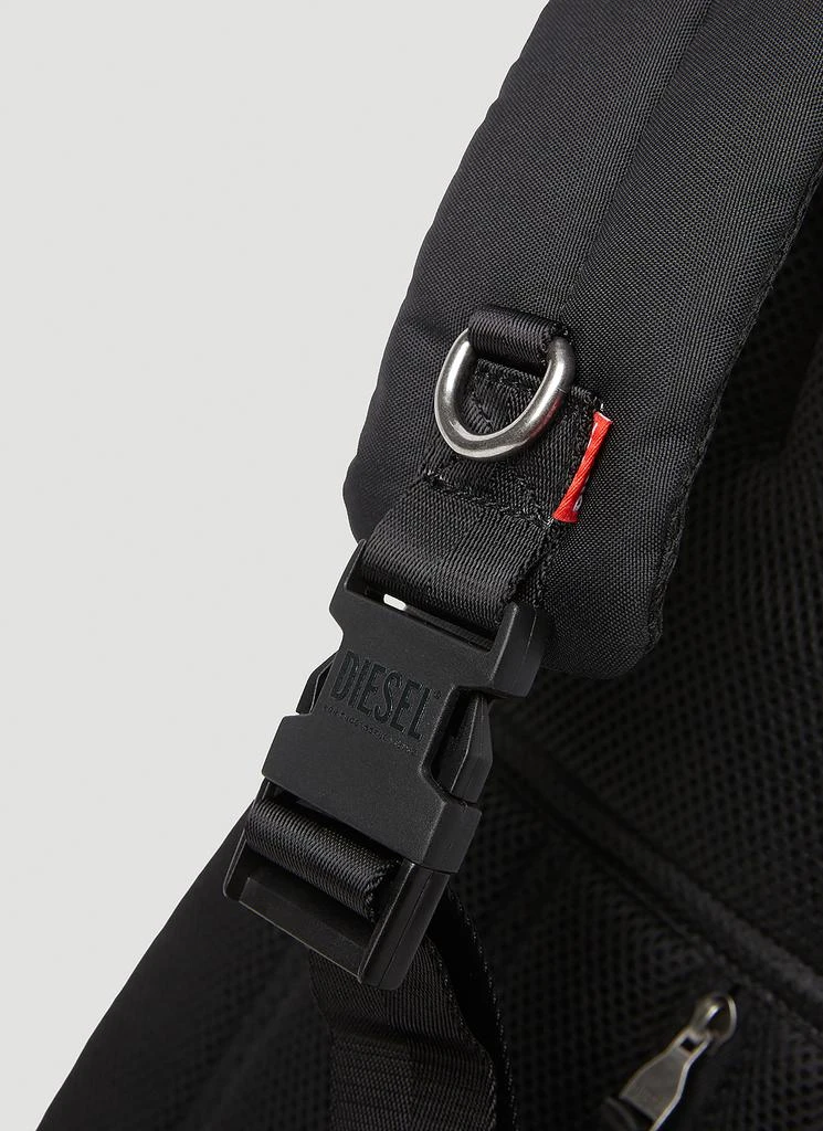 1DR-Pod Sling Crossbody Bag 商品