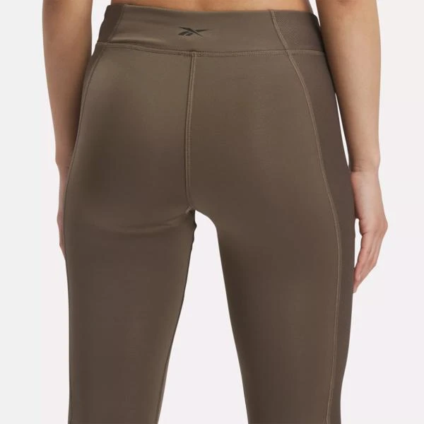 商品Reebok|Yoga High Rise Performance Rib Leggings,价格¥111,第5张图片详细描述
