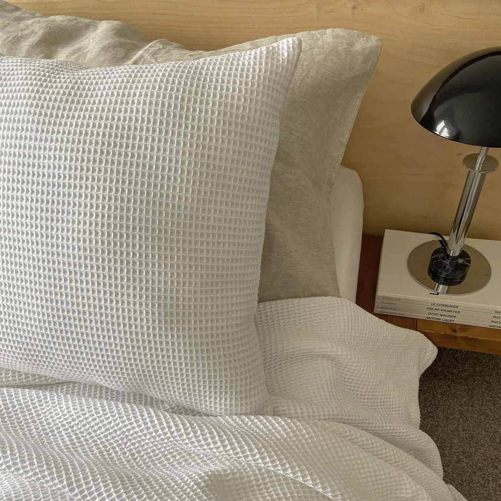 商品in homeware|ïn home Waffle Cushion - White,价格¥69,第2张图片详细描述