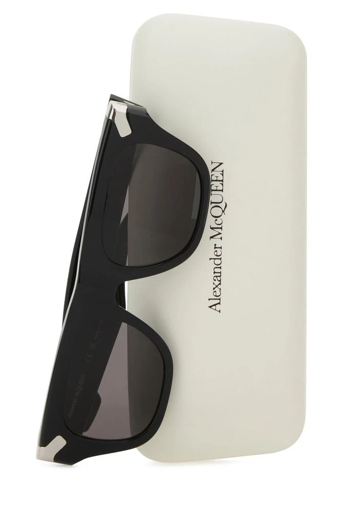 商品Alexander McQueen|Black acetate Punk Rivet sunglasses,价格¥2849,第2张图片详细描述