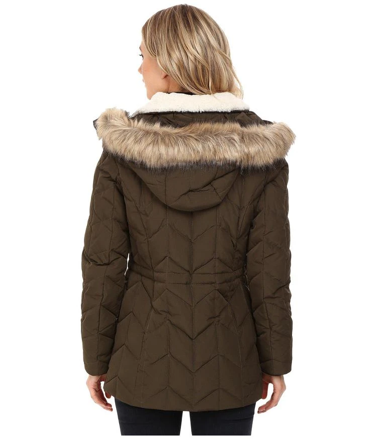 商品Kenneth Cole|Quilted Chevron Coat with Fur Hood,价格¥500,第3张图片详细描述