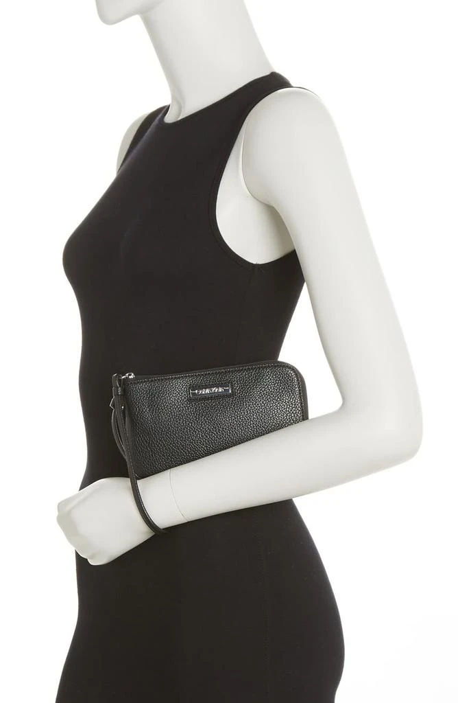 商品Calvin Klein|Zip Pouch Wristlet,价格¥143,第2张图片详细描述