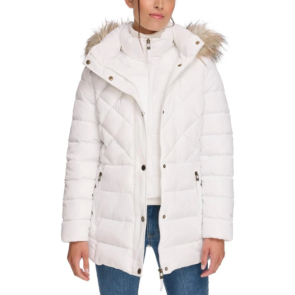 商品Tommy Hilfiger|Women's Petite Bibbed Faux-Fur-Trim Hooded Puffer Coat, Created for Macy's,价格¥973,第5张图片详细描述