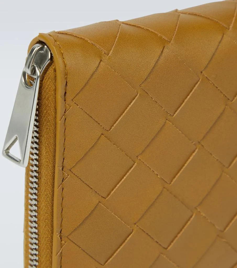 商品Bottega Veneta|编织皮革拉链钱包,价格¥8078,第4张图片详细描述