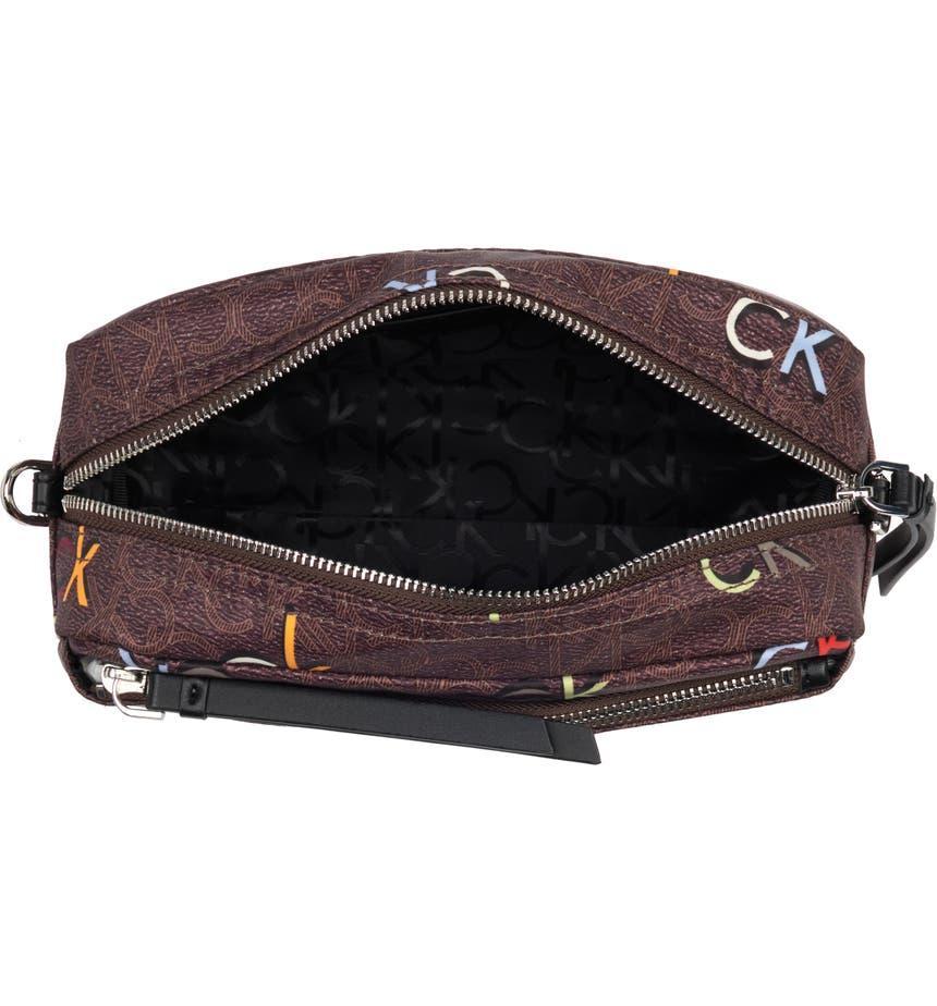 商品Calvin Klein|Carabelle Crossbody Bag,价格¥429,第7张图片详细描述