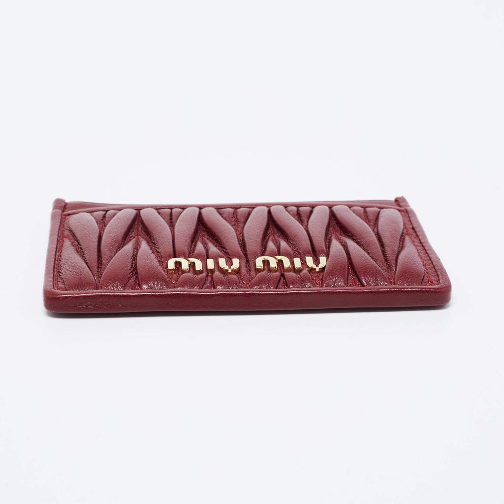 Miu Miu Burgundy Matelassé Leather Card Case商品第6张图片规格展示