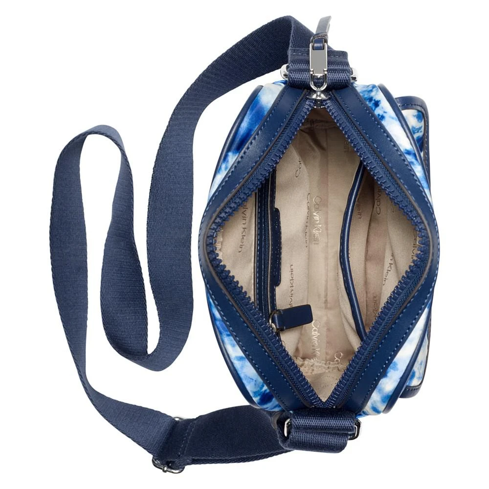 商品Calvin Klein|Shay Crossbody,价格¥248,第2张图片详细描述