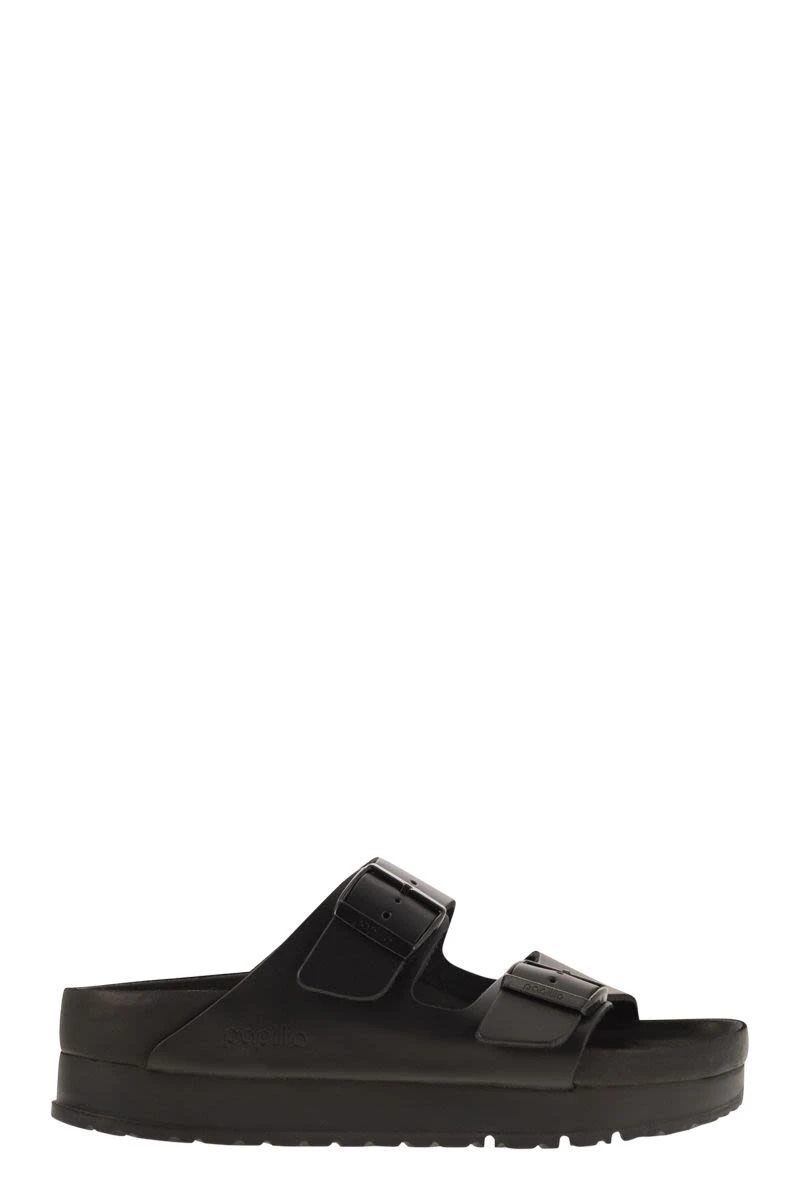 商品Birkenstock|ARIZONA PLATFORM - Slipper with leather buckles CZ002747 BLACK,价格¥1420,第1张图片