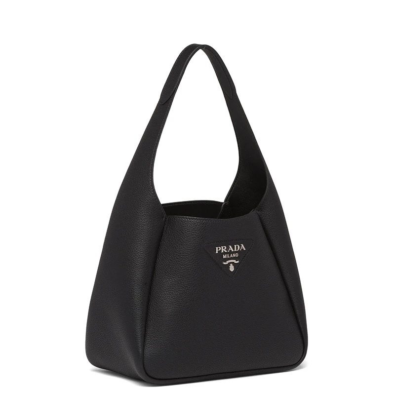 商品Prada|【预售3-7天】普拉达 经典款 女士黑色皮革饰有三角徽标单肩斜挎包1BC127_2DKV_F0002_V_OOM,价格¥19915,第4张图片详细描述