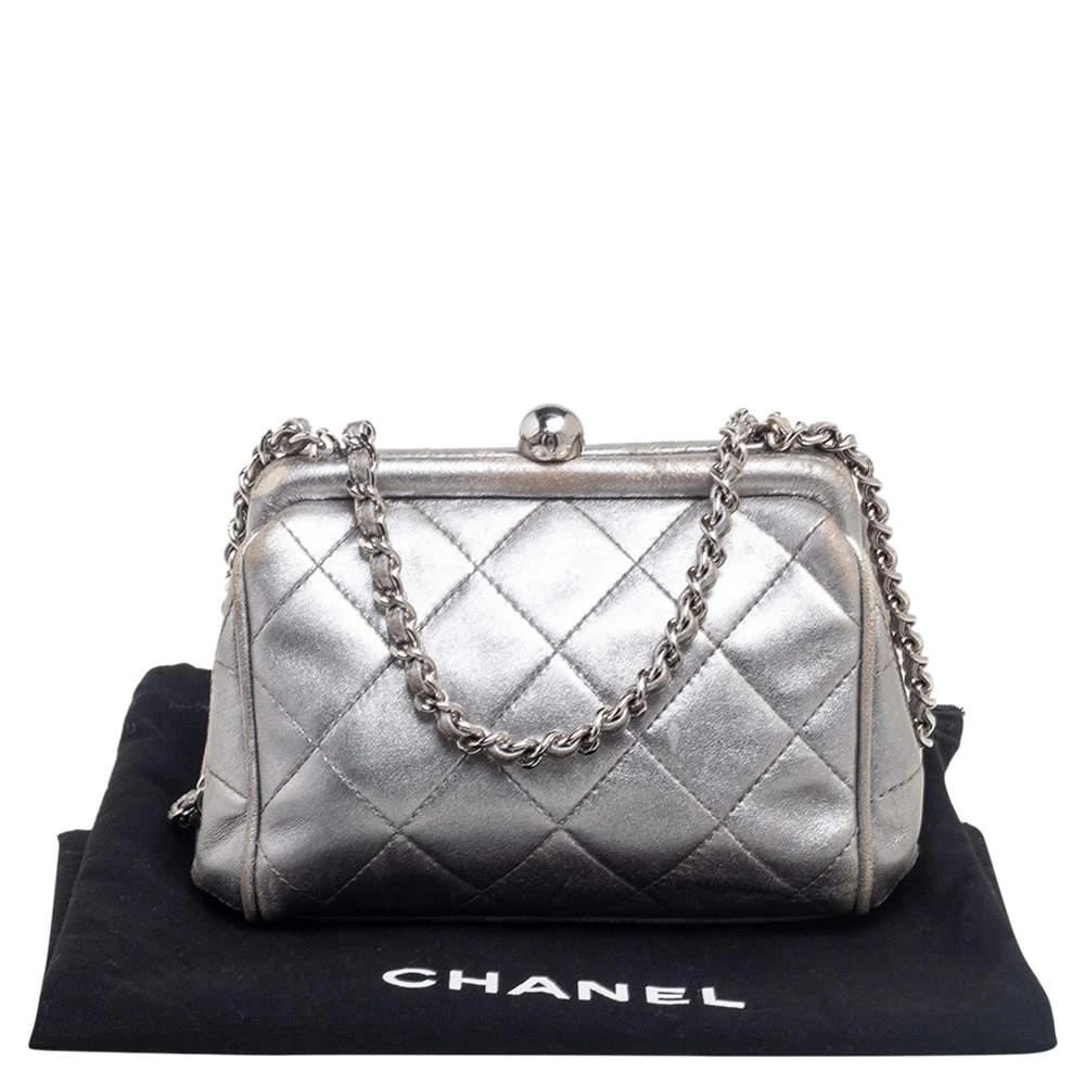 Chanel Silver Quilted Leather Vintage Clutch Bag 商品