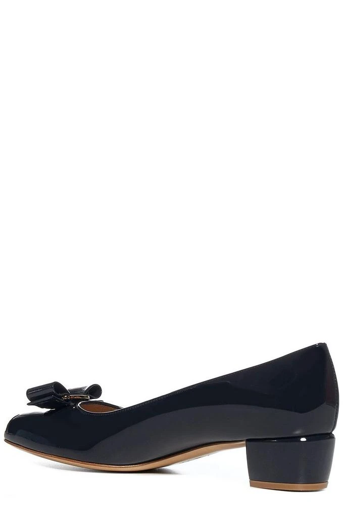 商品Salvatore Ferragamo|Salvatore Ferragamo Vara Bow Pumps,价格¥3064-¥5061,第3张图片详细描述