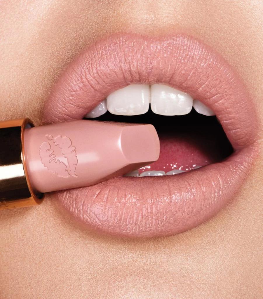 商品Charlotte Tilbury|Hot Lips Lipstick,价格¥300,第2张图片详细描述