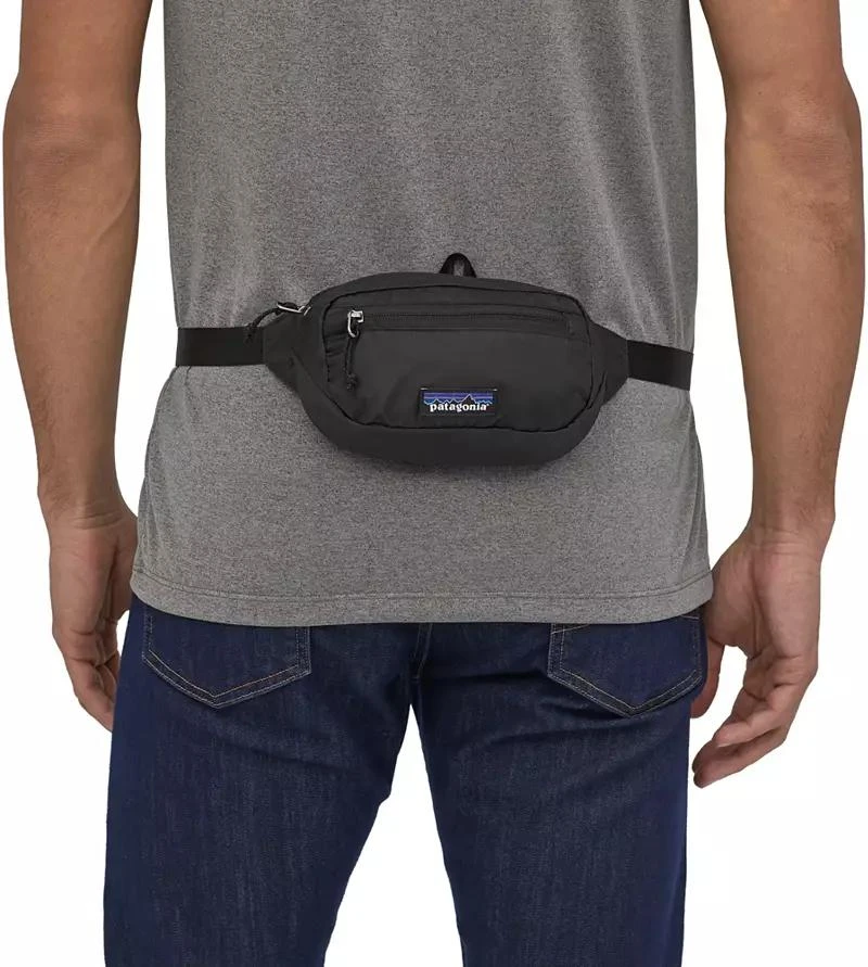 商品Patagonia|Patagonia Ultralight Black Hole Mini Hip Pack 1L,价格¥288,第3张图片详细描述