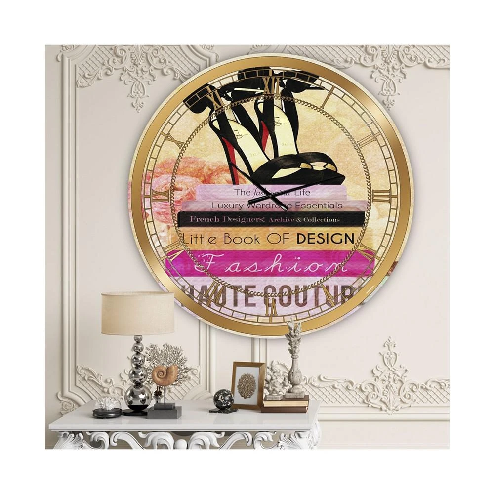 商品Designart|Fashionista Reads 2 Large Fashion Wall Clock - 36 x 36,价格¥3029,第2张图片详细描述