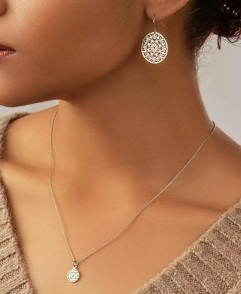 商品Sterling Forever|Lace Dangle Earrings and Pendant Necklace Tis The Season Gift Set,价格¥501,第4张图片详细描述