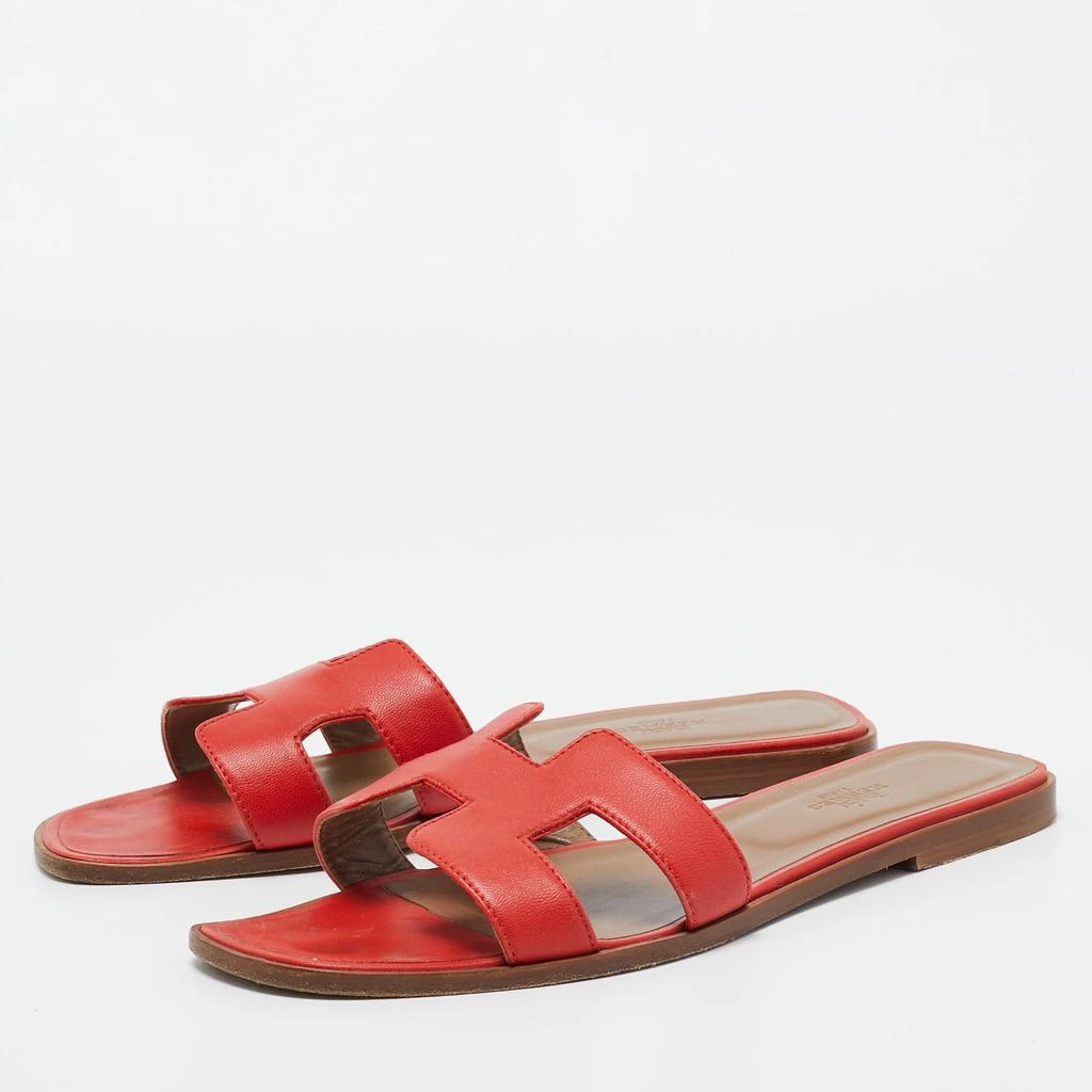 商品[二手商品] Hermes|Hermes Red Leather Oran Flat Slides Size 41 ,价格¥2660,第2张图片详细描述