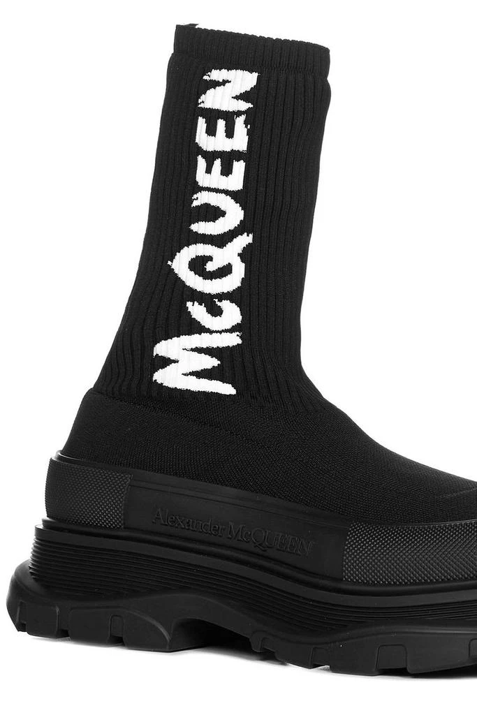 商品Alexander McQueen|Alexander McQueen Tread Slick Logo Intarsia Boots,价格¥3100,第4张图片详细描述