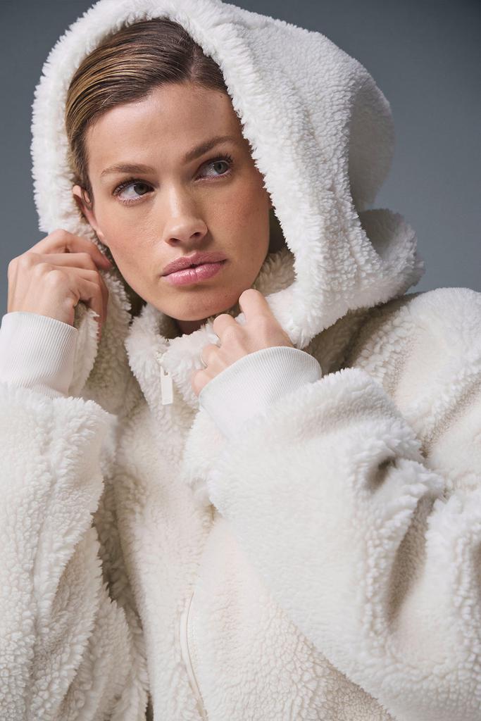 Alo Foxy Sherpa Jacket - Ivory - Jackets - Free Shipping - BeyondStyle