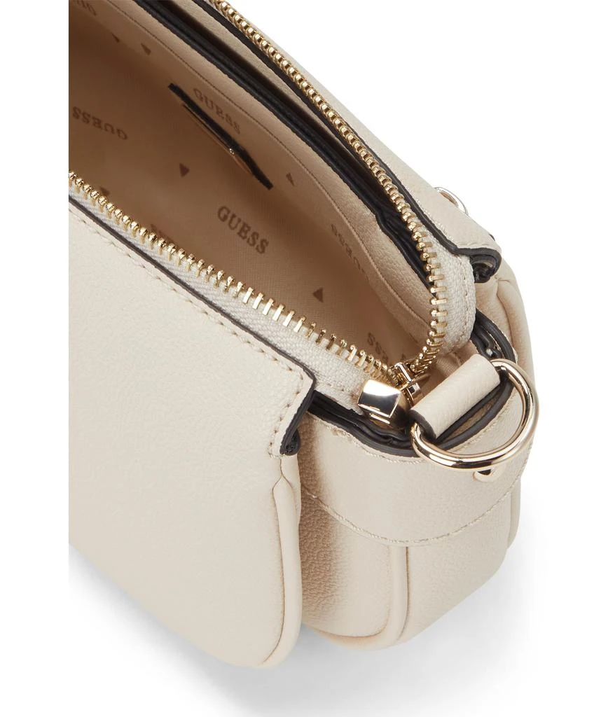 商品GUESS|Fedora Shoulder Bag,价格¥678,第3张图片详细描述
