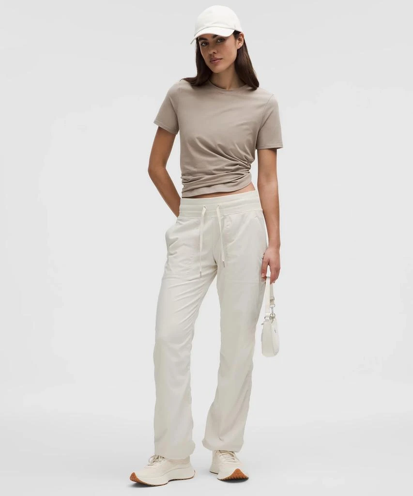 Love Curved-Hem Crewneck T-Shirt 商品