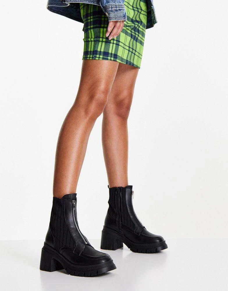 商品ASOS|ASOS DESIGN Wide Fit Rocky front zip chunky boots in black,价格¥224,第4张图片详细描述