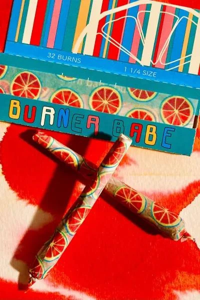 商品Burner Babe|Burner Babe Citrus Rolling Papers,价格¥53,第1张图片