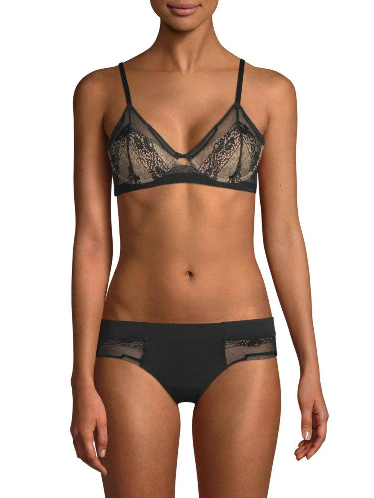 商品Calvin Klein|CK Black Garden Stripe Lace Lightly Lined Triangle Bra,价格¥128,第2张图片详细描述