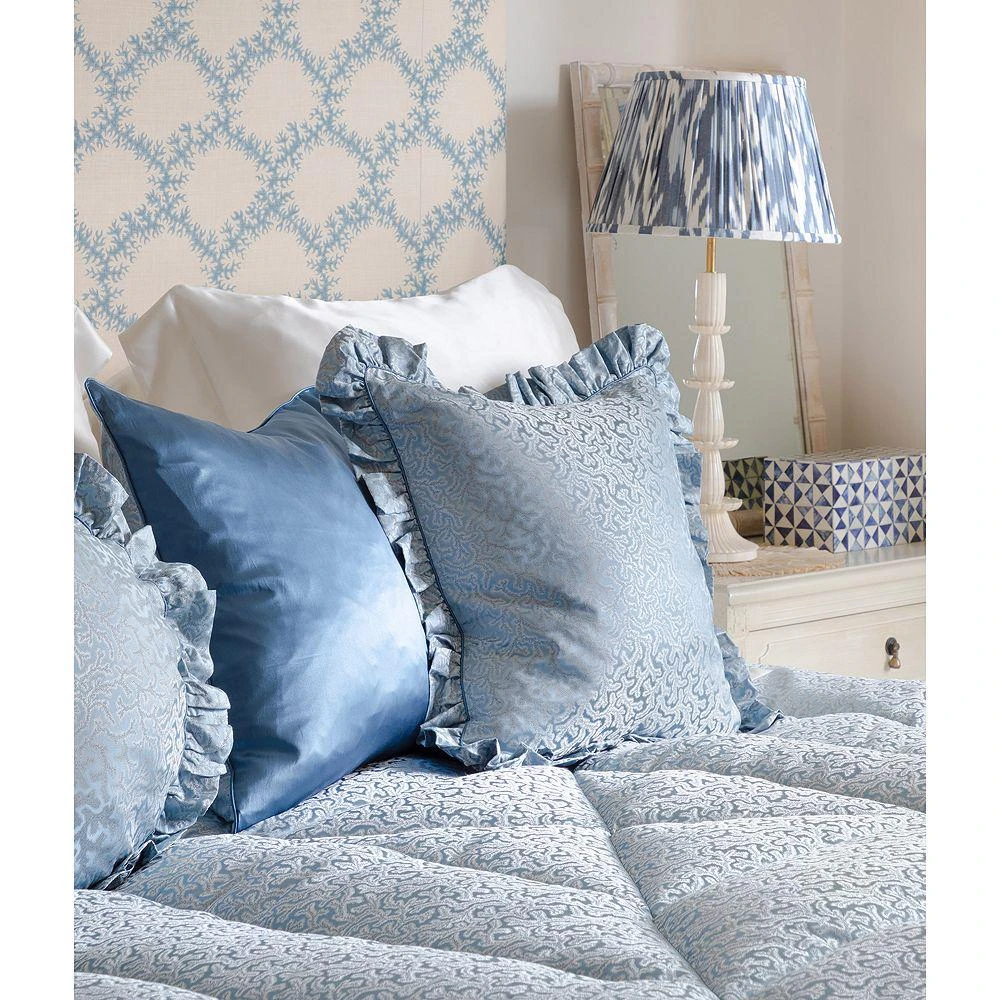 Coral Fern Eiderdown Coverlet, King 商品