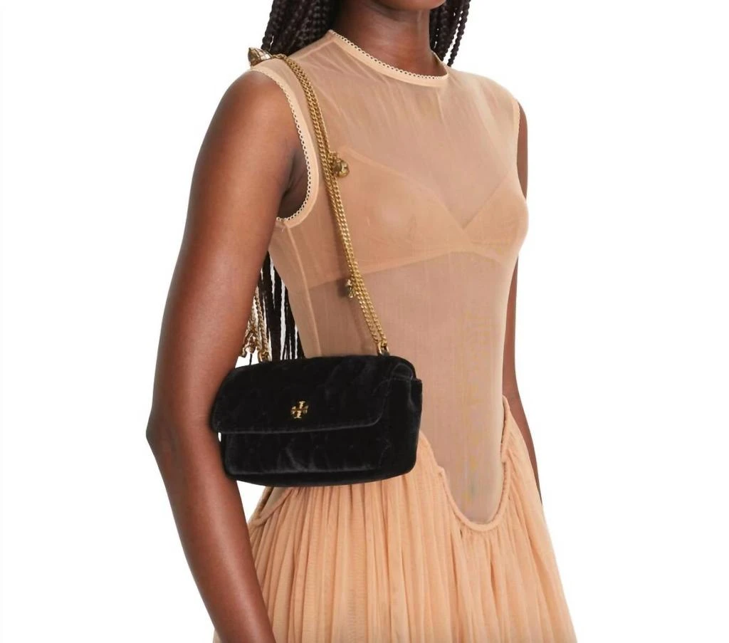 商品Tory Burch|Kira Velvet Mini Flap Bag In Black,价格¥2393,第4张图片详细描述
