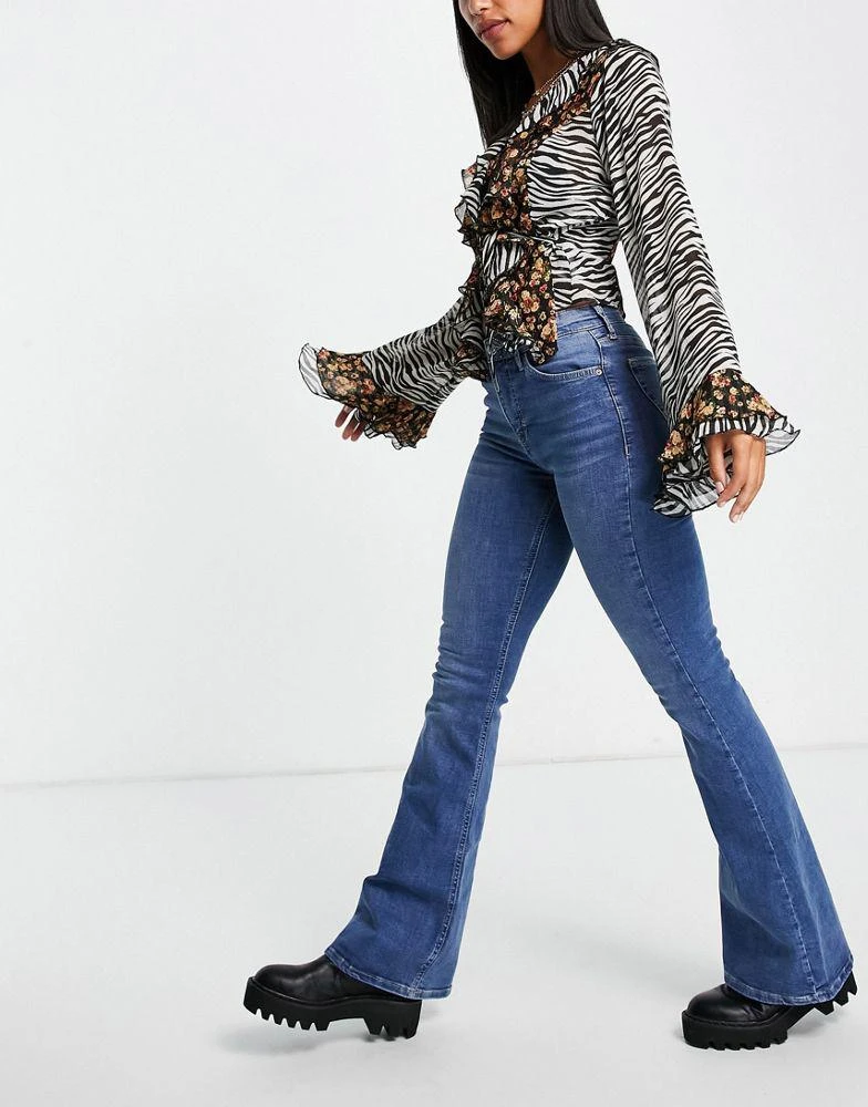 商品Topshop|Topshop Jamie flare jeans in mid blue,价格¥317,第1张图片