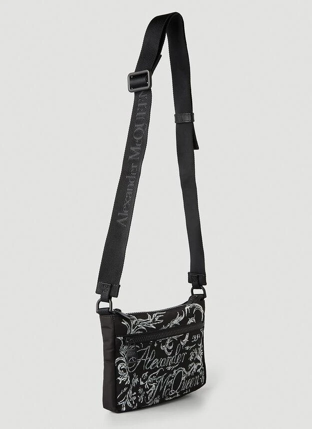 商品Alexander McQueen|Illustrative Logo Crossbody Bag in Black,价格¥1662,第3张图片详细描述